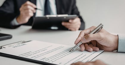 Contrato de prestación de servicios: cómo evitar una “relación laboral camuflada”